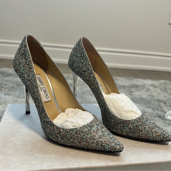 Jimmy choo heels - comes with box and dust bag
Size 39 
Fits for 38.5 and 39 - Picture 3 of 4